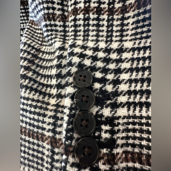 NWT Old Navy Women’s Plaid Blazer – Black, White & Brown | Petite Medium 🤎🖤🤍 - Picture 4 of 7